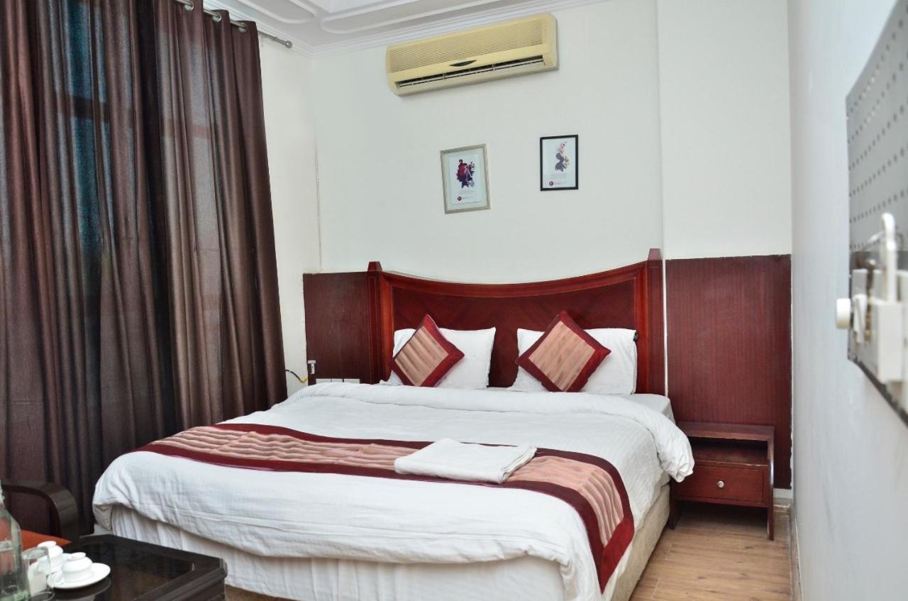 Ddr Hotel Residency Γκουργκάον Εξωτερικό φωτογραφία