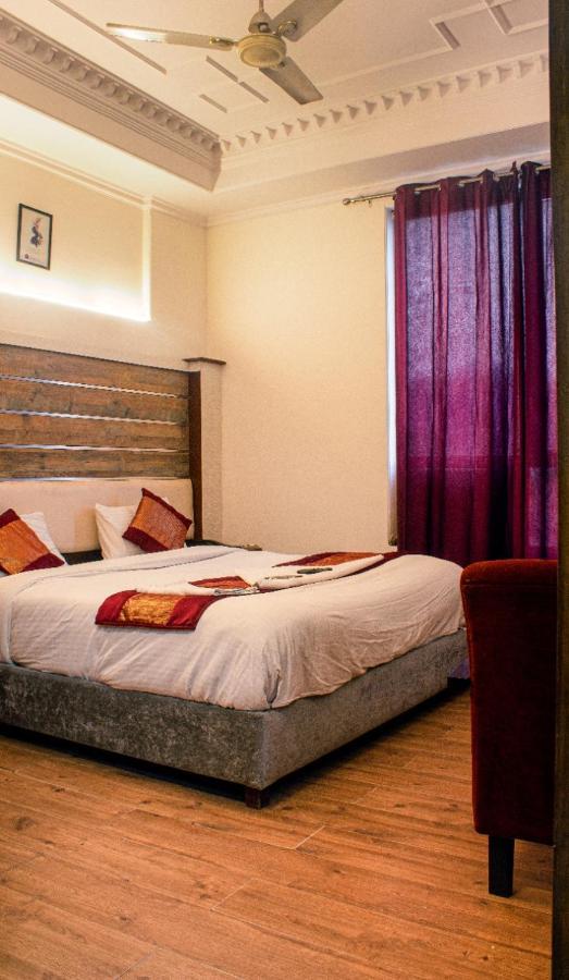Ddr Hotel Residency Γκουργκάον Εξωτερικό φωτογραφία