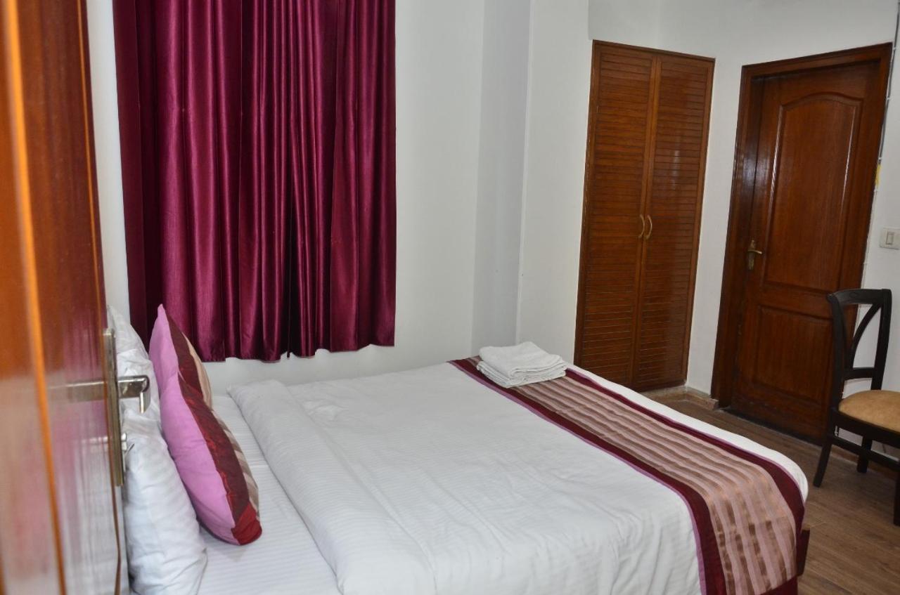 Ddr Hotel Residency Γκουργκάον Εξωτερικό φωτογραφία